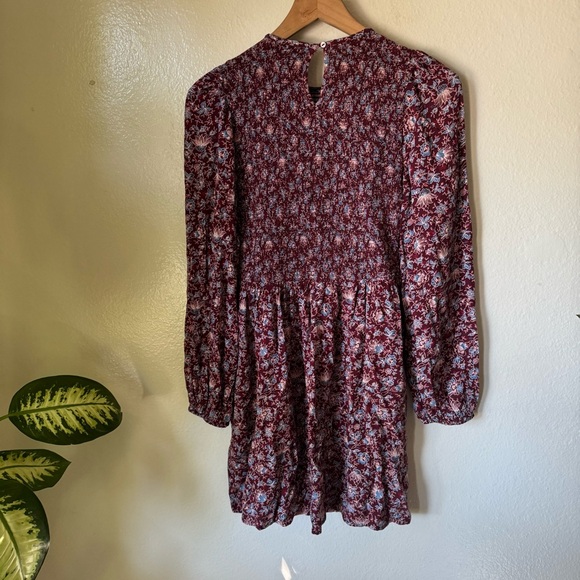 Old Navy | Floral Smocked Fit & Flare Long-Sleeve Mini Dress - Picture 8 of 9